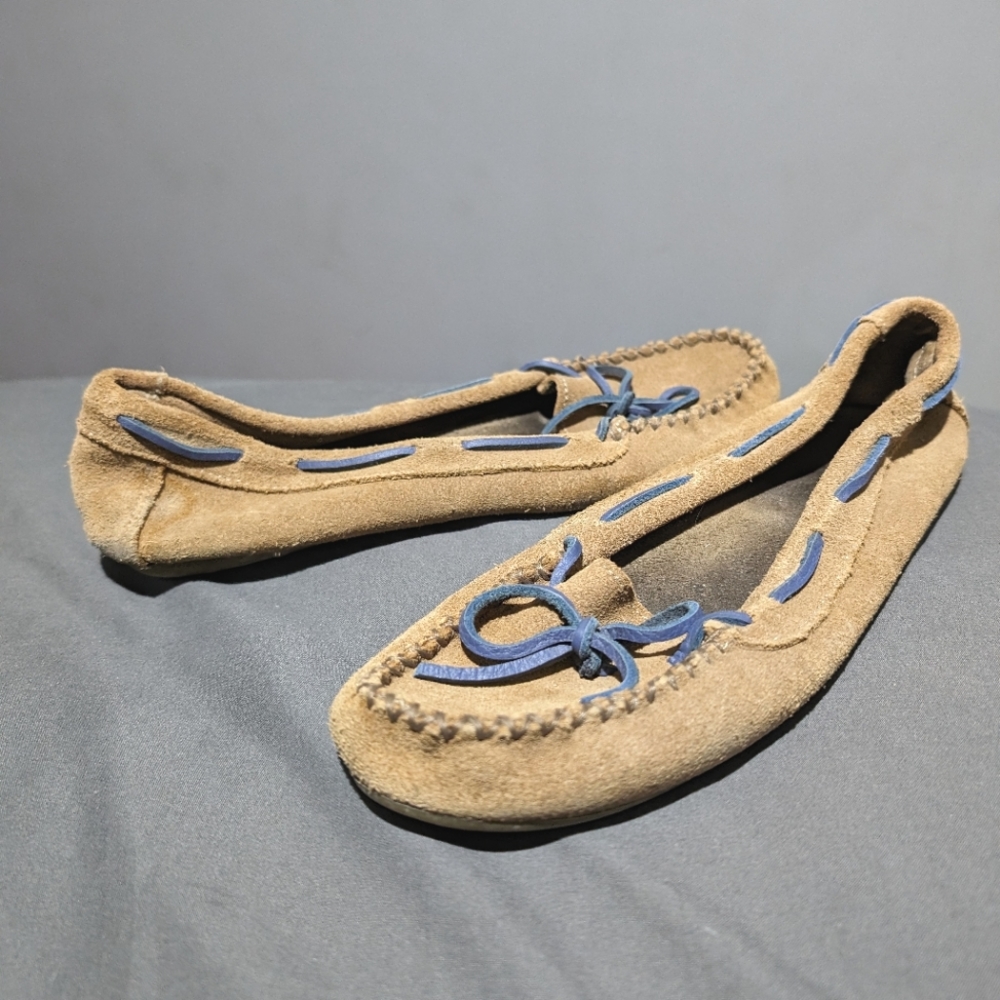 Minnetonka retro leather moccasin slippers